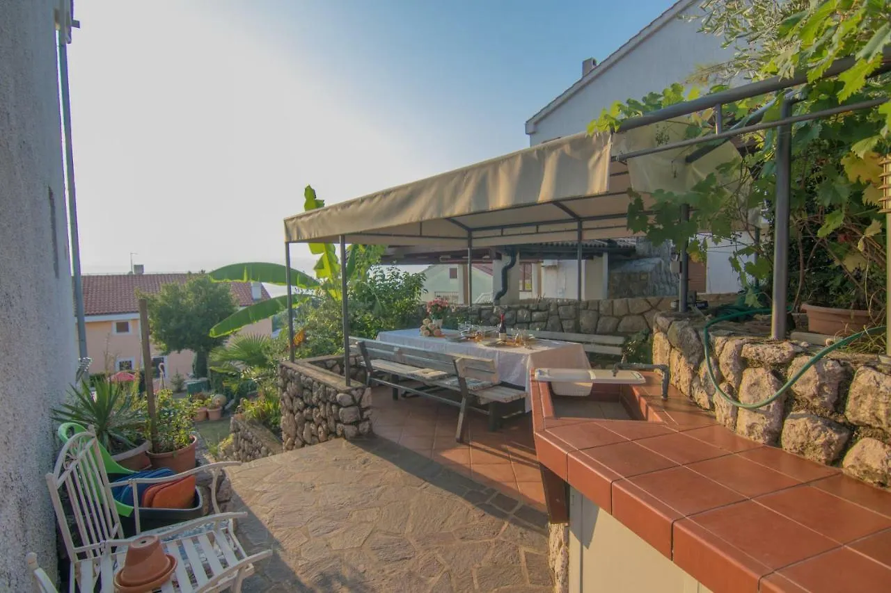 Apartmani Villa Kalinic Njivice 0*,  Kroatien